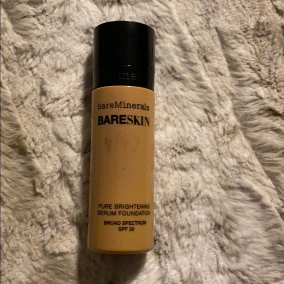 Bare Minerals foundation in color nude - Picture 1 of 2